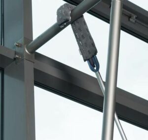 11-above-the-floor-tools-04-multi-duster-multiduster-use2-580×550