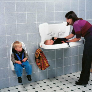 Babyminder-Horizontal-in-use-2000x2000px-1920×1920