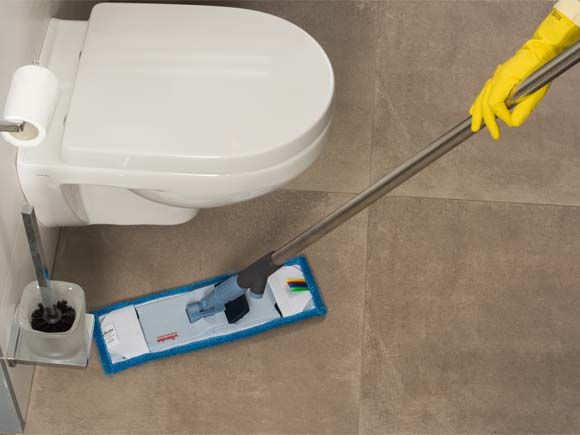 04-floor-cleaning-23-spray-pro-inox-spraypro-inox-use3-580×435-1